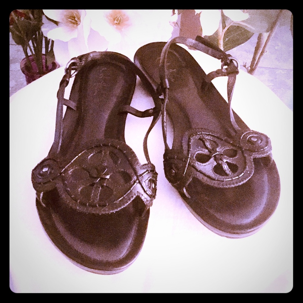 ‼️Cole Haan‼️Brazilian Leather Sandals - Picture 2 of 8